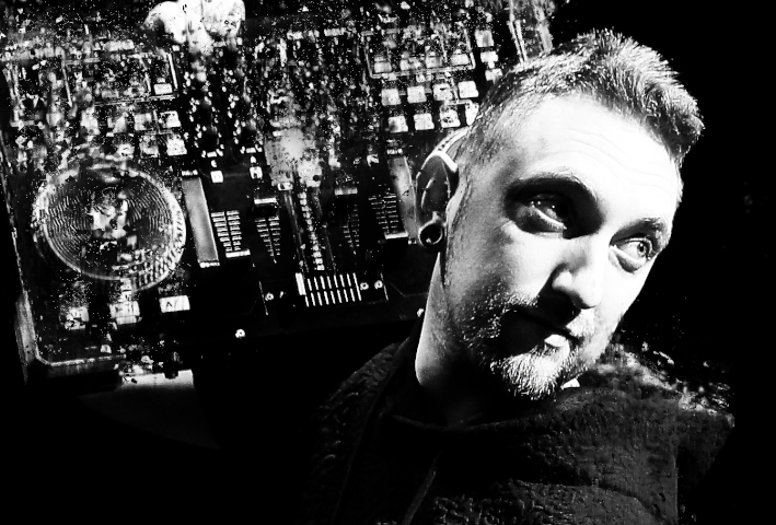 Nicols Wizard, Le couteau suisse des évènements dans le Grand EST expert en animations, Dj, magicien et sculpture de ballons